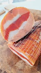 Рулет рыбный Ассорти ( филе форели, нерки и масл. рыбы)  холодного копчения весовой кг